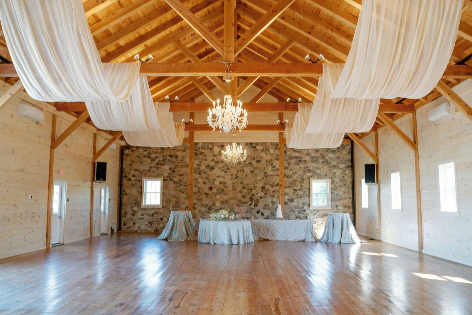 Room-indoor wedding venue in Lancaster